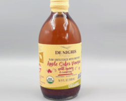De Nigris Organic Apple Cider Vinegar With Honey And Cranberry 500ml